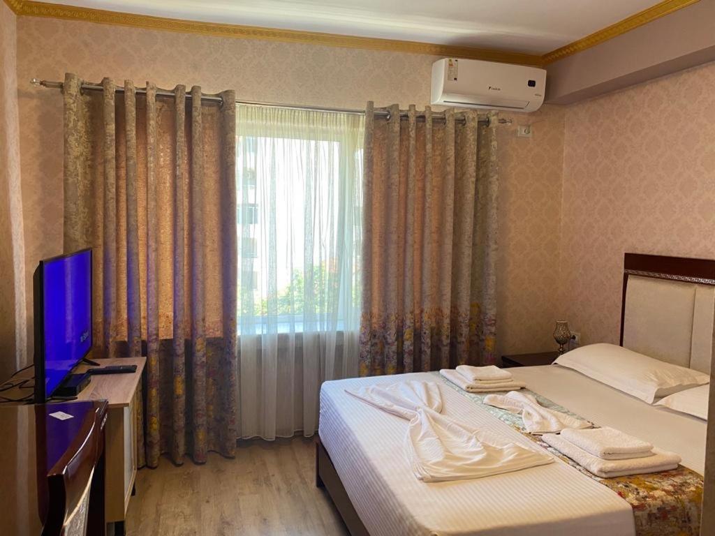 British Hotel Pogradec Exteriér fotografie