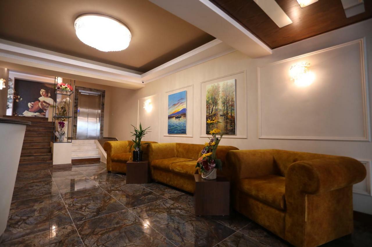 British Hotel Pogradec Exteriér fotografie